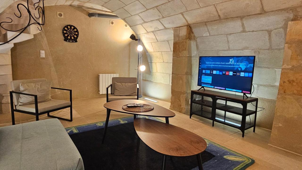 Duplex Elegant Quais De Loire Apartment *